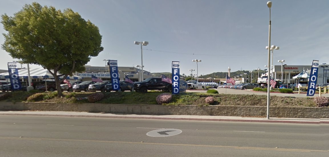 auto dealer supplies car flags